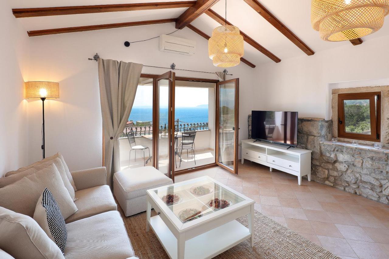 Villa Fani With Jacuzzi Ičići エクステリア 写真