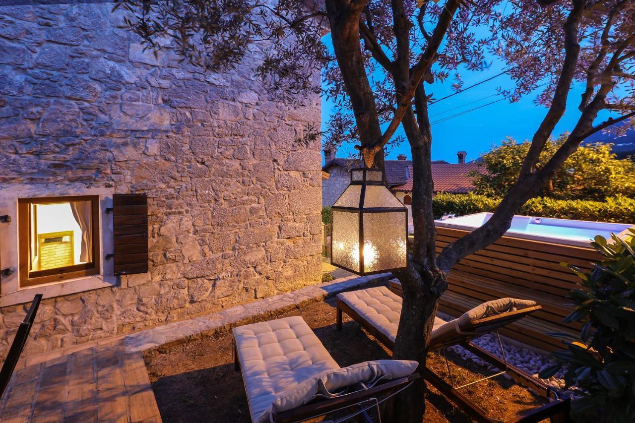 Villa Fani With Jacuzzi Ičići エクステリア 写真